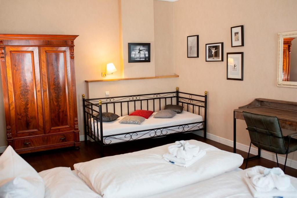 Hotel Zum Goldenen Stern Prüm Екстериор снимка