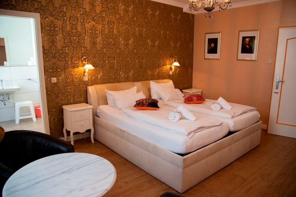 Hotel Zum Goldenen Stern Prüm Екстериор снимка