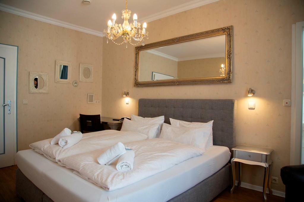 Hotel Zum Goldenen Stern Prüm Екстериор снимка