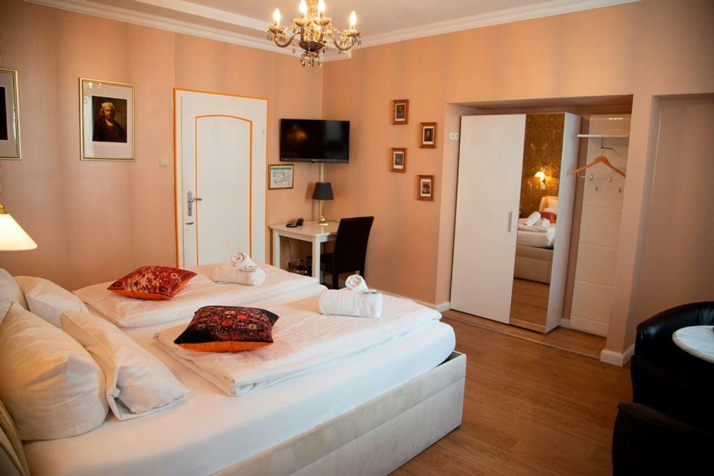 Hotel Zum Goldenen Stern Prüm Екстериор снимка